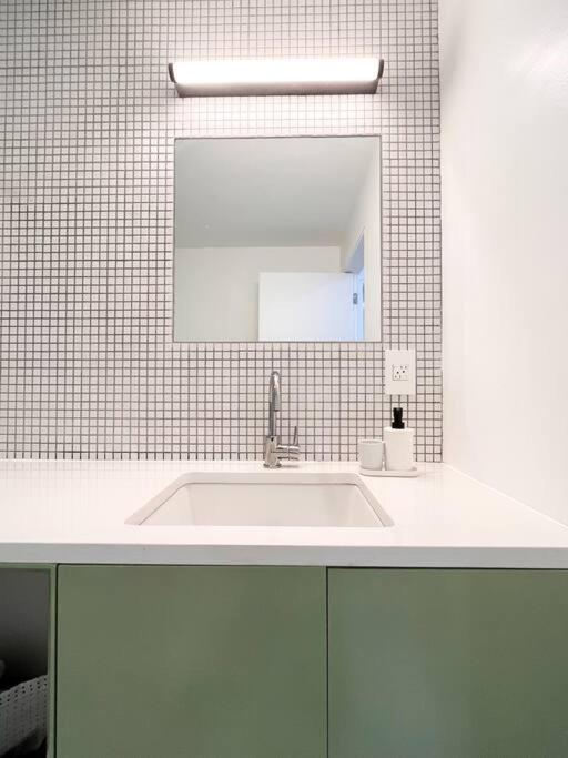New Cozy Modern Minimalist Stay In Brooklyn At Rem-Casa Нью-Йорк Экстерьер фото